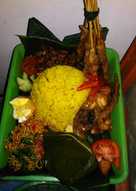 Nasi kuning special gurih