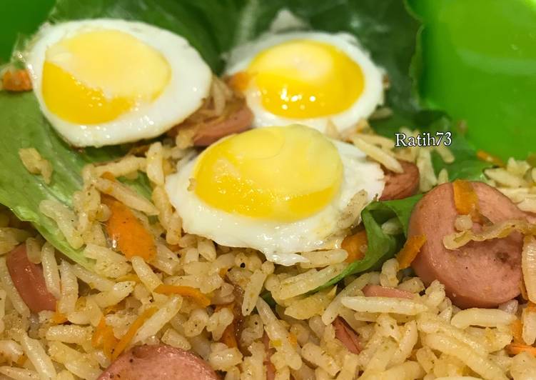 gambar untuk resep Rendang Fried Rice with Carrot Bekal Anak