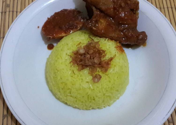 resep lengkap untuk Nasi kuning masak habang ayam telur praktis (masak magic com)