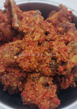 Ayam goreng balado wangi khas padang