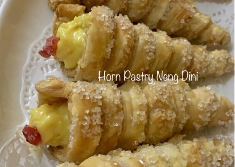 cara membuat Horn Pastry a la Neng Dini