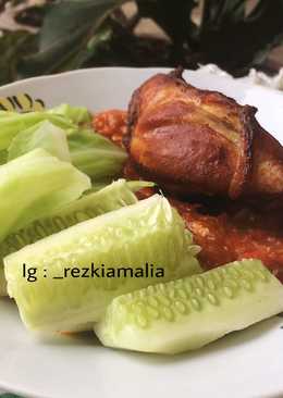 Ayam Goreng Lalapan