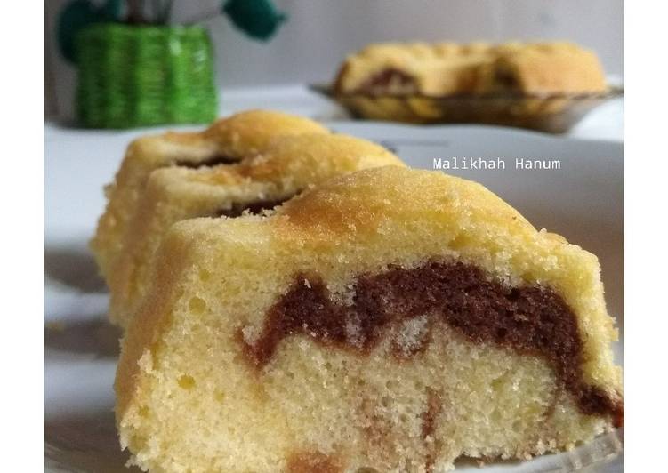 gambar untuk resep makanan Bolu Tepung Beras Motif Marmer (metode pisah telur)