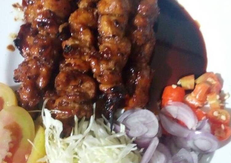 bahan dan cara membuat Sate ayam bumbu kecap