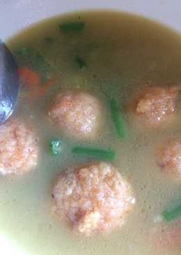 Sop bola2 udang dengan kaldu udang