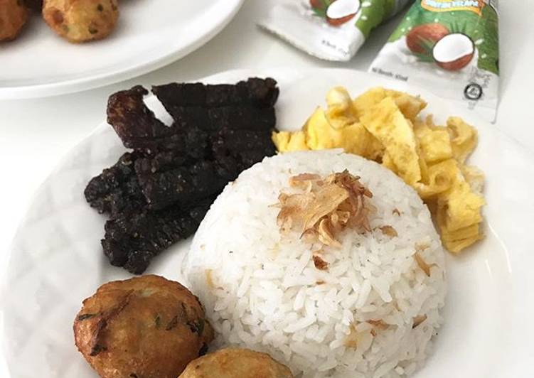 gambar untuk resep makanan Nasi Uduk Magic Jar