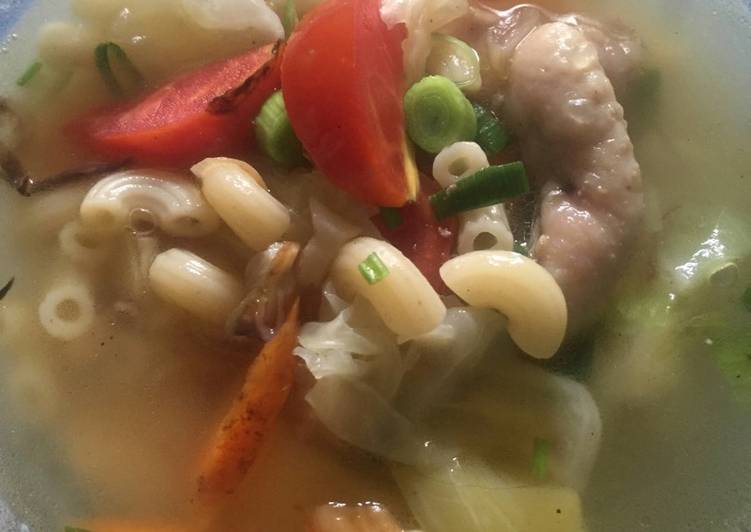 Resep Sup Ayam Makaroni Karya Mom's Syaqie