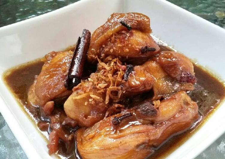 Resep Semur ayam teriyaki ala bunda jkb ?? #bikinramadhanberkesan Karya
Fitriana Titis Perdini