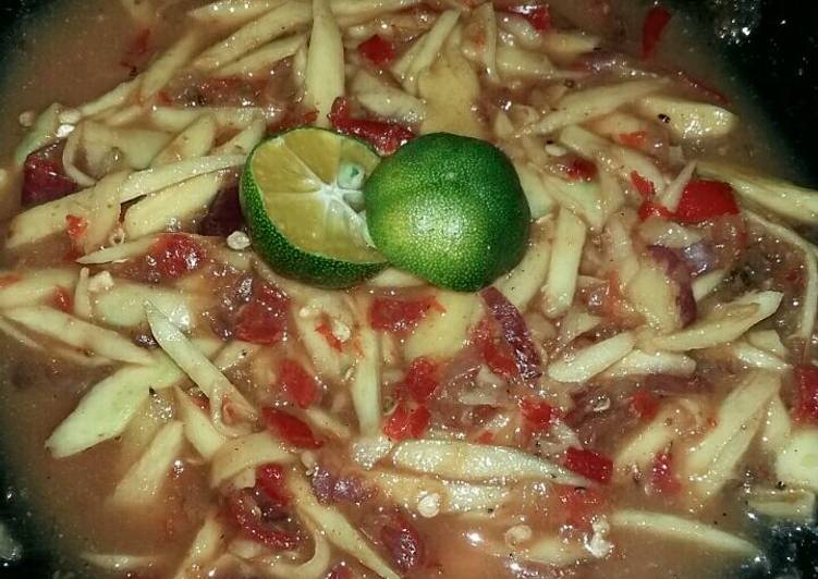 gambar untuk cara membuat Sambal Terasi Mangga Muda