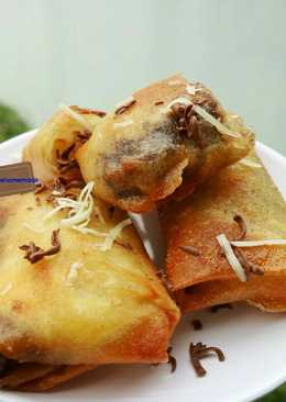 Banana spring roll