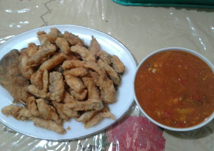 bahan dan cara membuat Gurame Goreng Tepung Saus Asam Manis