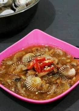 Kerang asam manis. Pedas