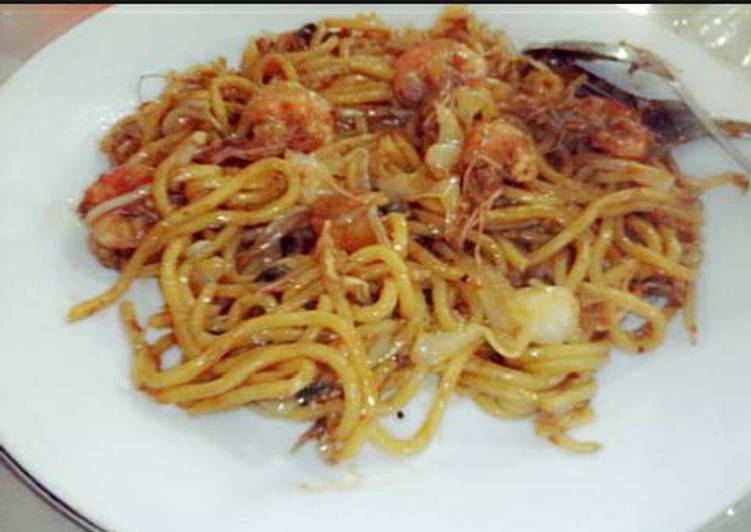 gambar untuk resep Mie goreng udang