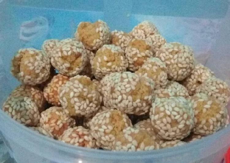 Onde-onde pecah foto resep utama