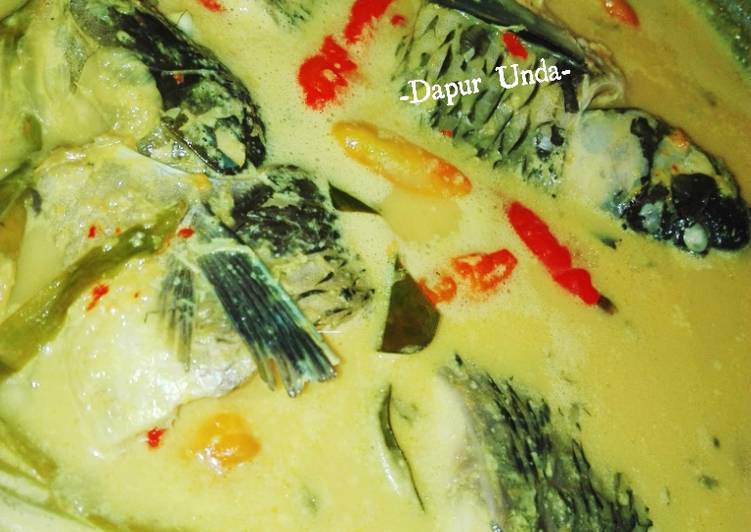 resep makanan Gulai Ikan Mas ala RM Padang