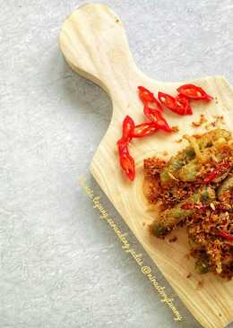 Buncis tepung serundeng pedas