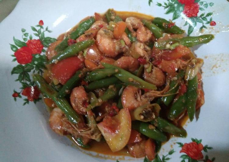 gambar untuk resep Sambal Goreng Udang Buncis Berkuah