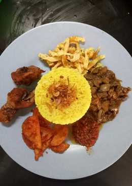 Nasi kuning rice cooker