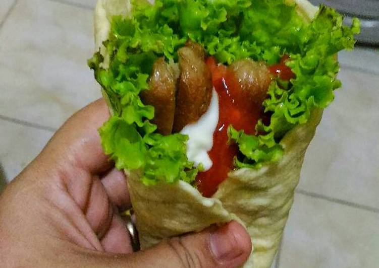 Resep Beef Sausage Kebab/Kebab isi Sosis Sapi Karya Shepty Liestiowati