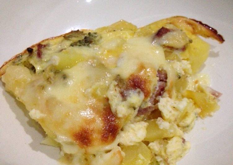 cara membuat BAKED POTATO & BROCCOLI with smoked beef and cheese