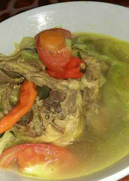 Sop balungan ayam