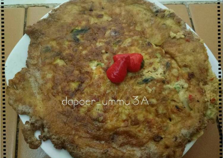 cara membuat Dadar Telur Pedas Isi Kentang+Tahu