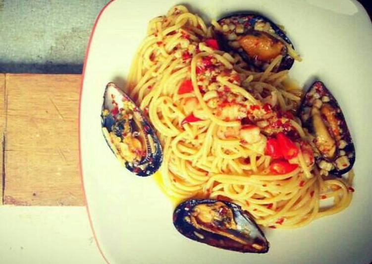 resep masakan Spaghetti Frutti di Mare Picante