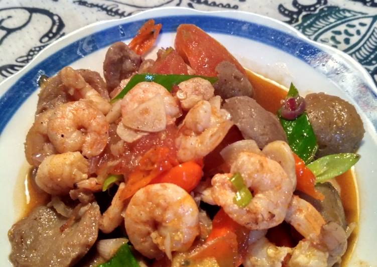 resep makanan Oseng bakso dan udang saus tiram