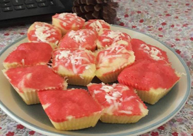 cara membuat Bolu kukus merah putih keju