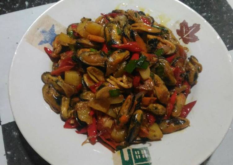 resep lengkap untuk Kerang+kentang goreng saos teriyaki