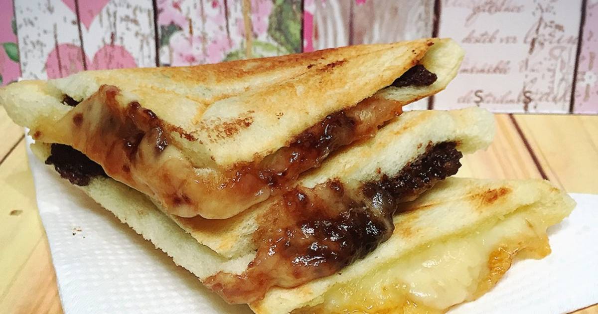 Resep Roti Bakar ovomaltine mozarella oleh Aldila 