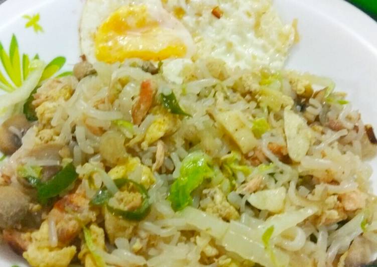 resep makanan Nasi goreng salmon dari mie shirataki#keto