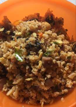 Nasi goreng daging daun jeruk