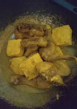 Ayam Ungkep Bumbu Kuning