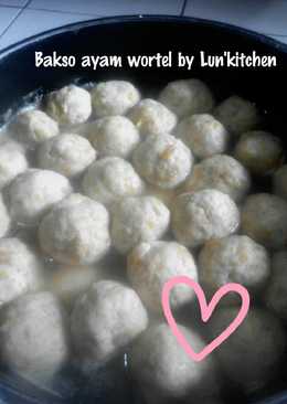 Bakso Ayam Wortel by Lun's Kitchen