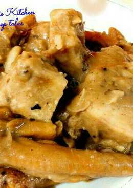 â¿ Kaki Bebek Ungkep Talas â¿