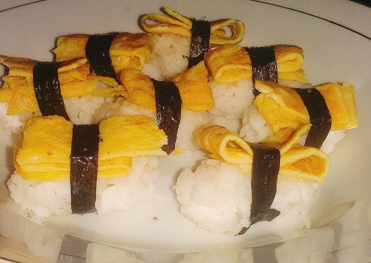 cara membuat Sushi dadar telur