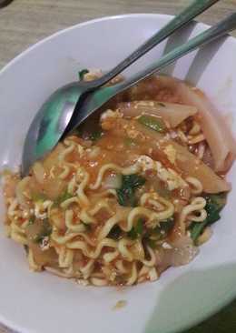 Seblak mie+kerupuk+empek2