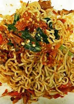 Mie goreng super pedas