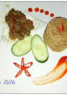 Nasi kebuli + daging ungkep pedas bumbu gulai indofood