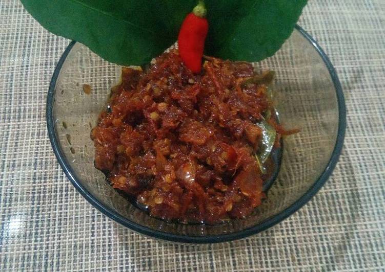 resep lengkap untuk Sambal rawit terasi matang