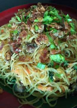 Bihun goreng pedas