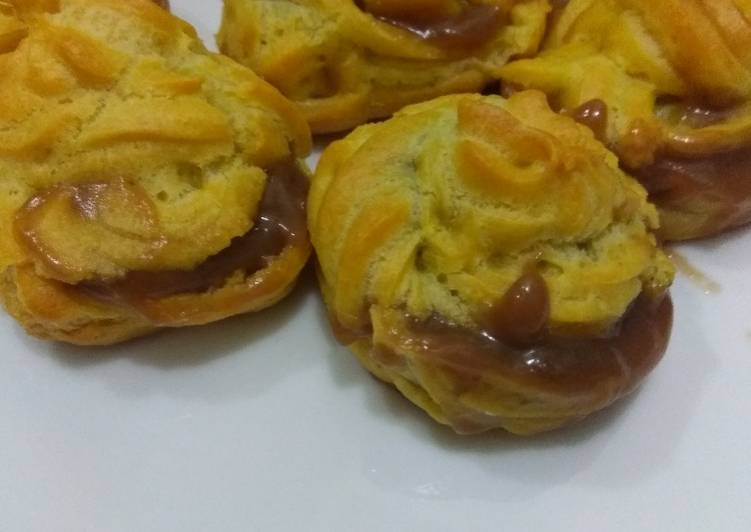 Resep Soes vla coklat Dari Selva