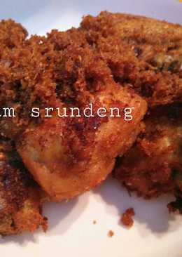 Ayam srundeng