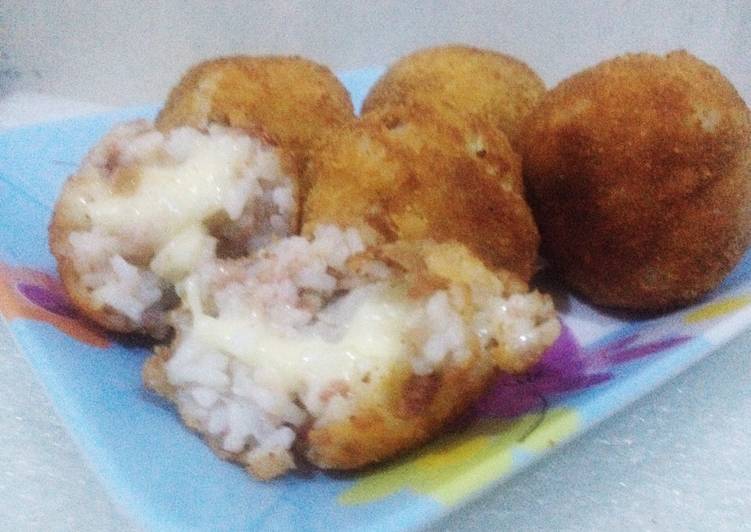 cara membuat Rice Balls Mozarella