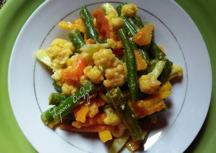 resep Wortel, Buncis, Jagung muda dan Kembang Kol masak kuning