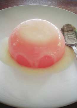 Puding yoghurt strawberry vla vanila