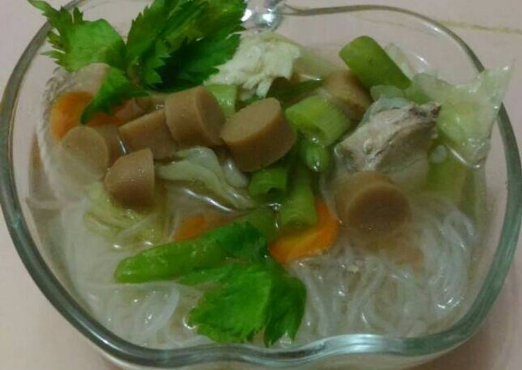 resep makanan Sup bihun ayam sosis