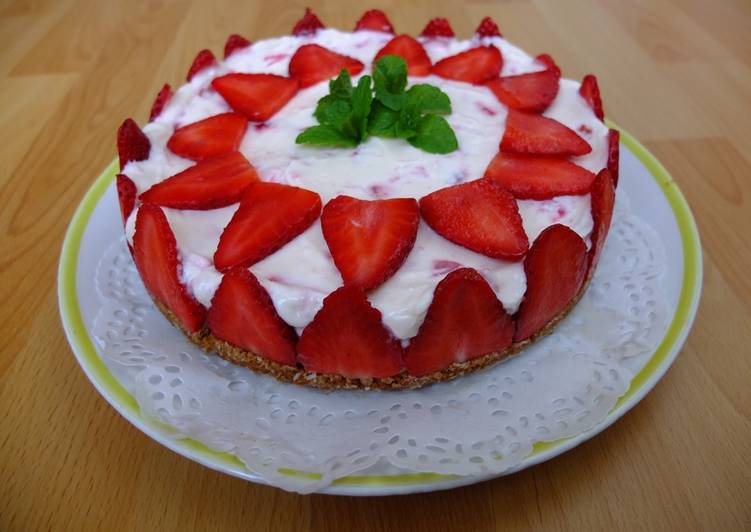gambar untuk cara membuat No Bake Strawberry Cheese Cake