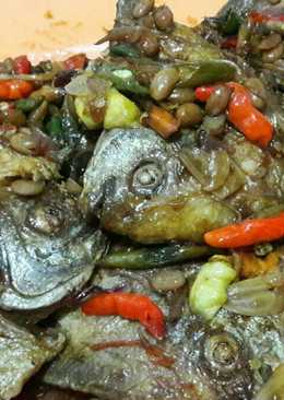 Ikan bawal bumbu tauco